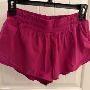 Lululemon Hotty Hot LR Lined Shorts 2.5” Ripened Raspberry